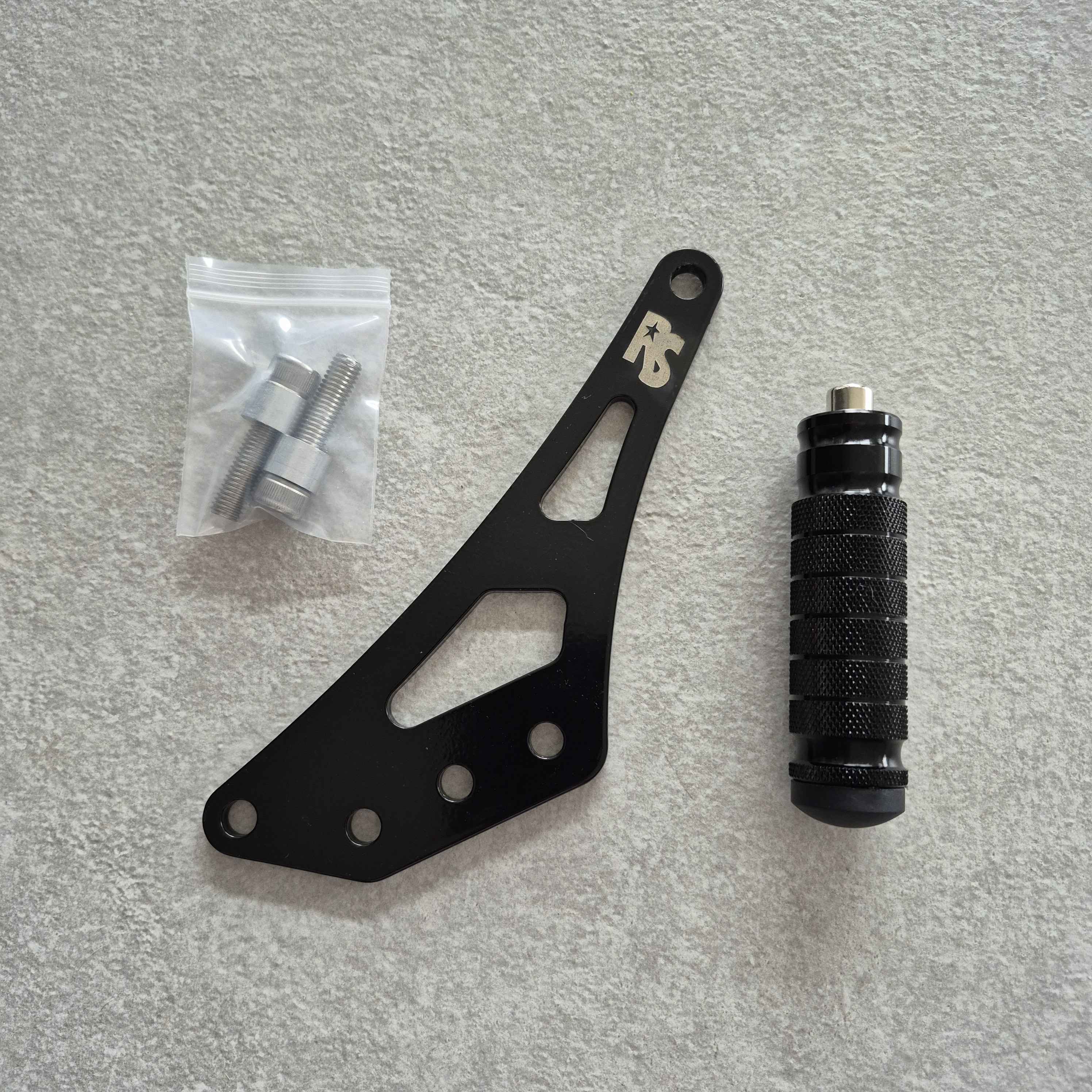 Shiftlock / Footlock – Ochrona i Kontrola Wheelie 1 sztuka (1 strona)