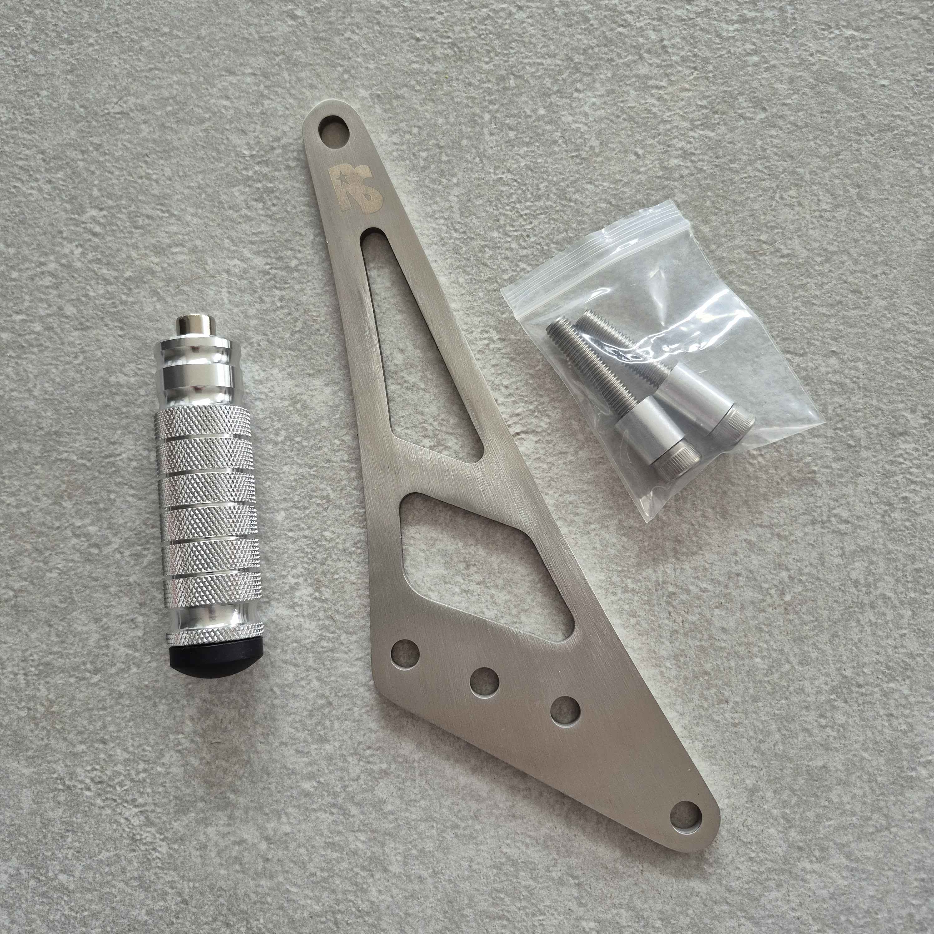 Shiftlock / Footlock – Ochrona i Kontrola Wheelie 1 sztuka (1 strona)